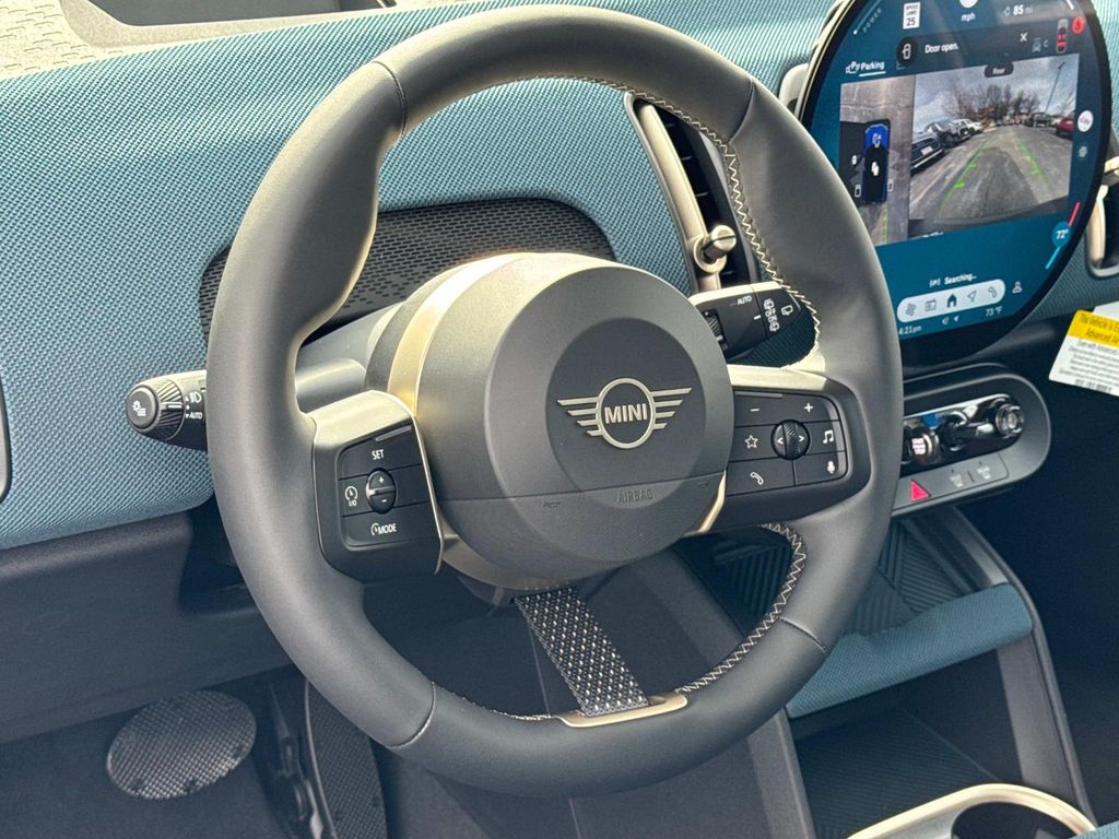 Vehicle image 12 of 30