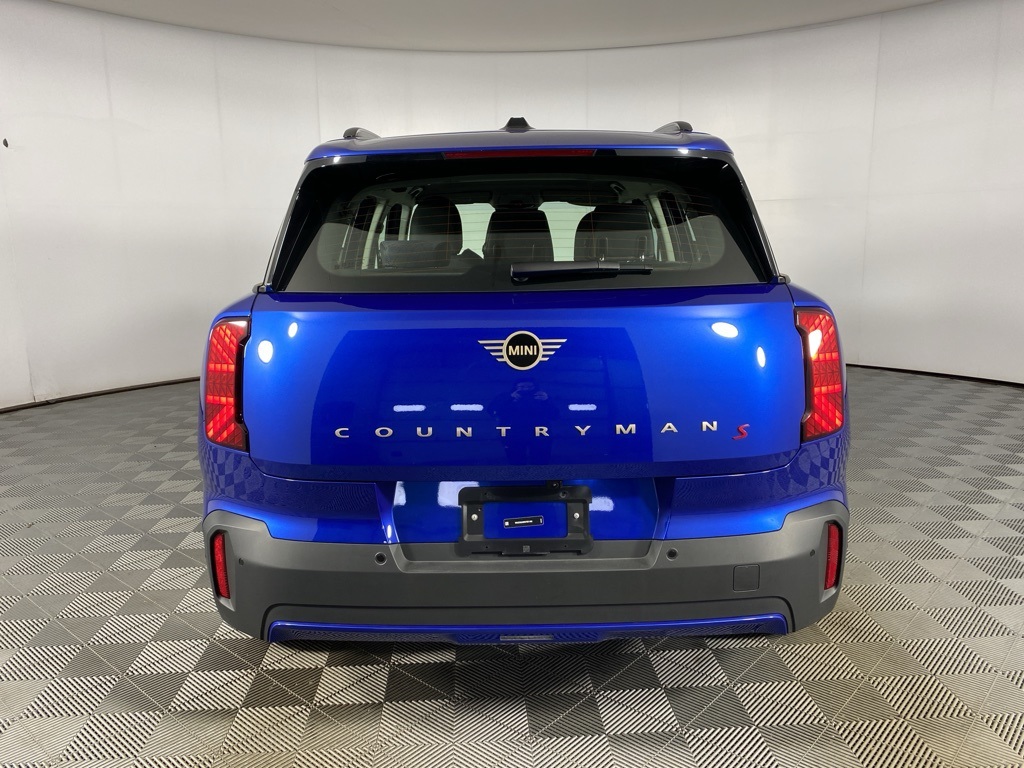 Vehicle image 6 of 23