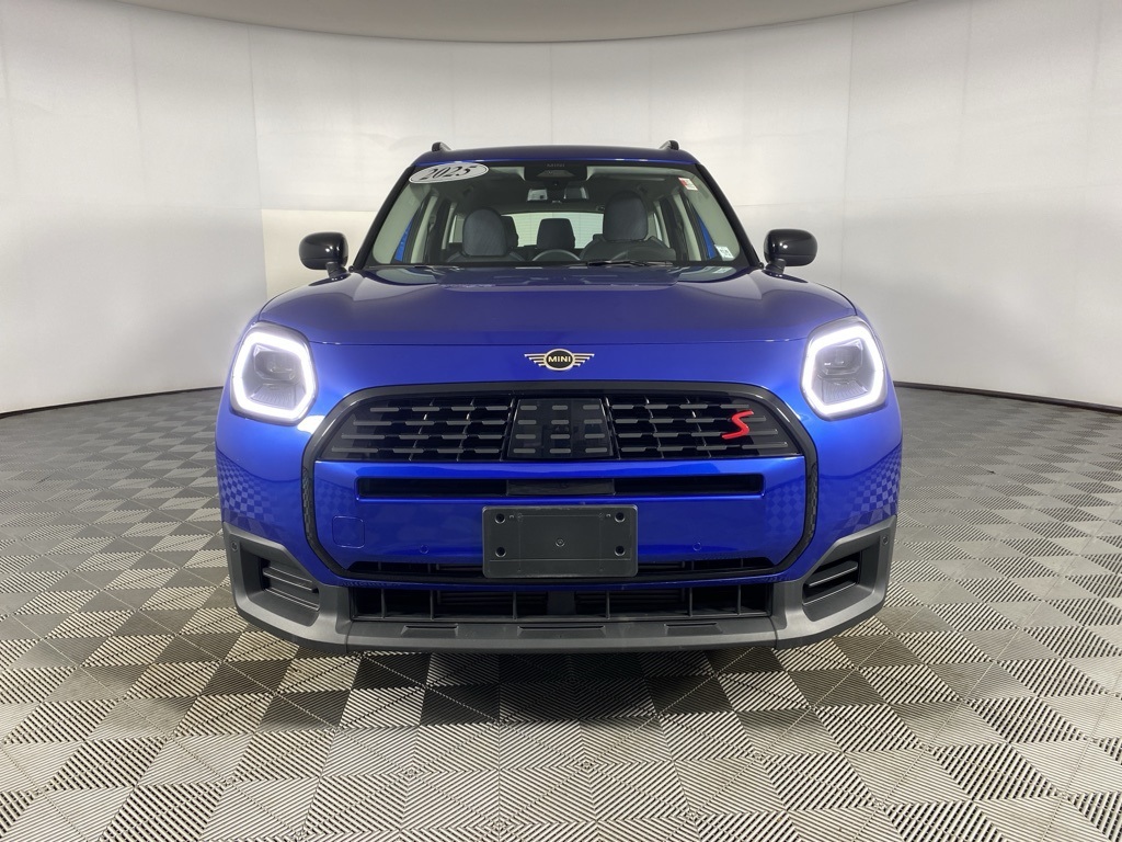 Vehicle image 2 of 23