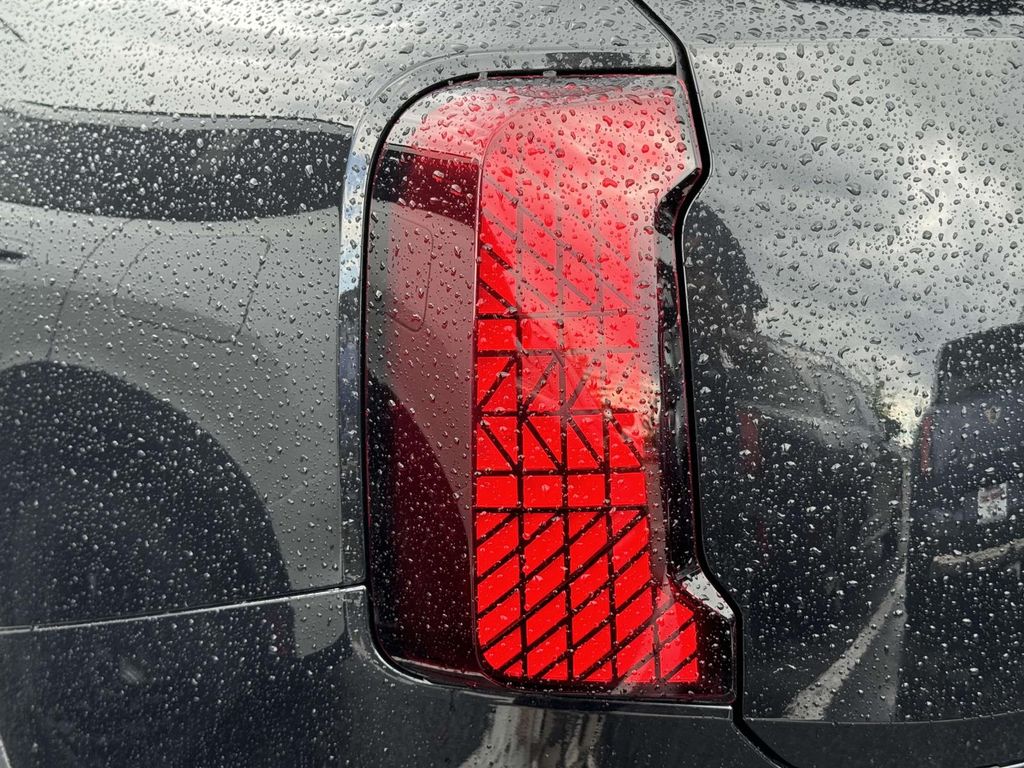 Vehicle image 29 of 30