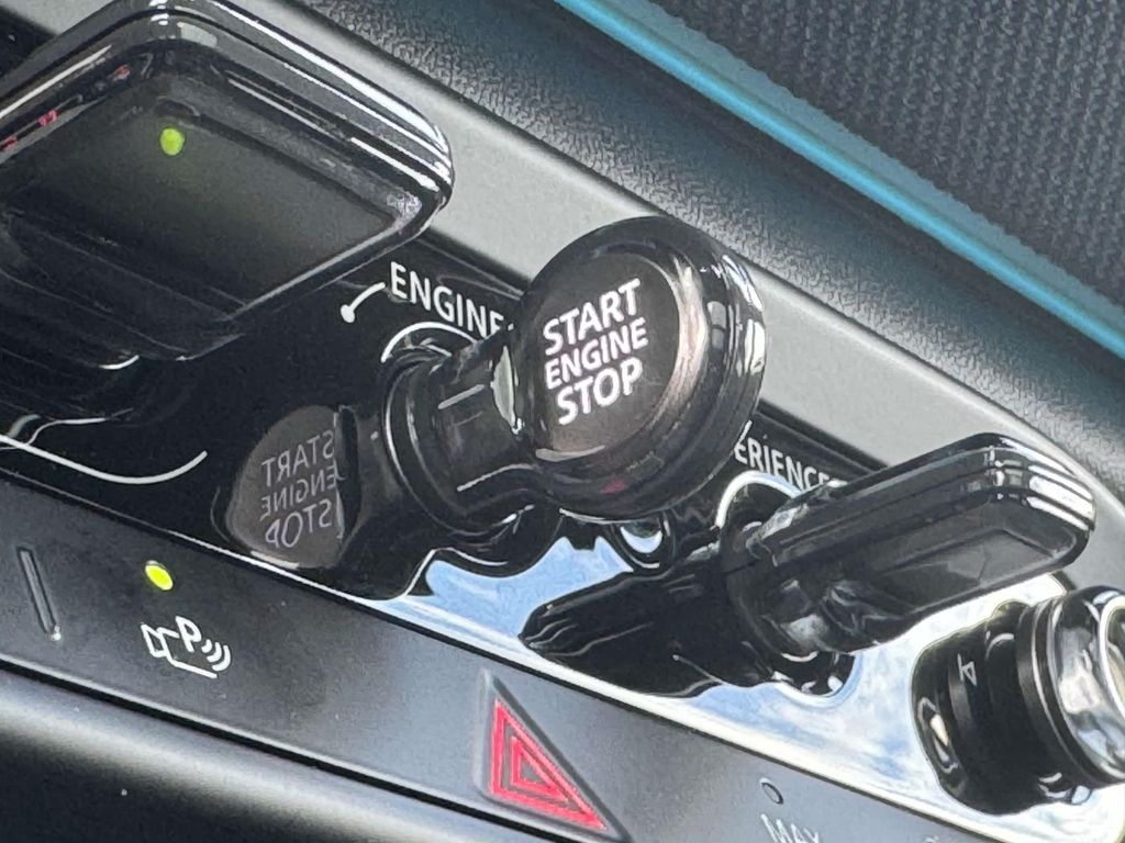 Vehicle image 12 of 30