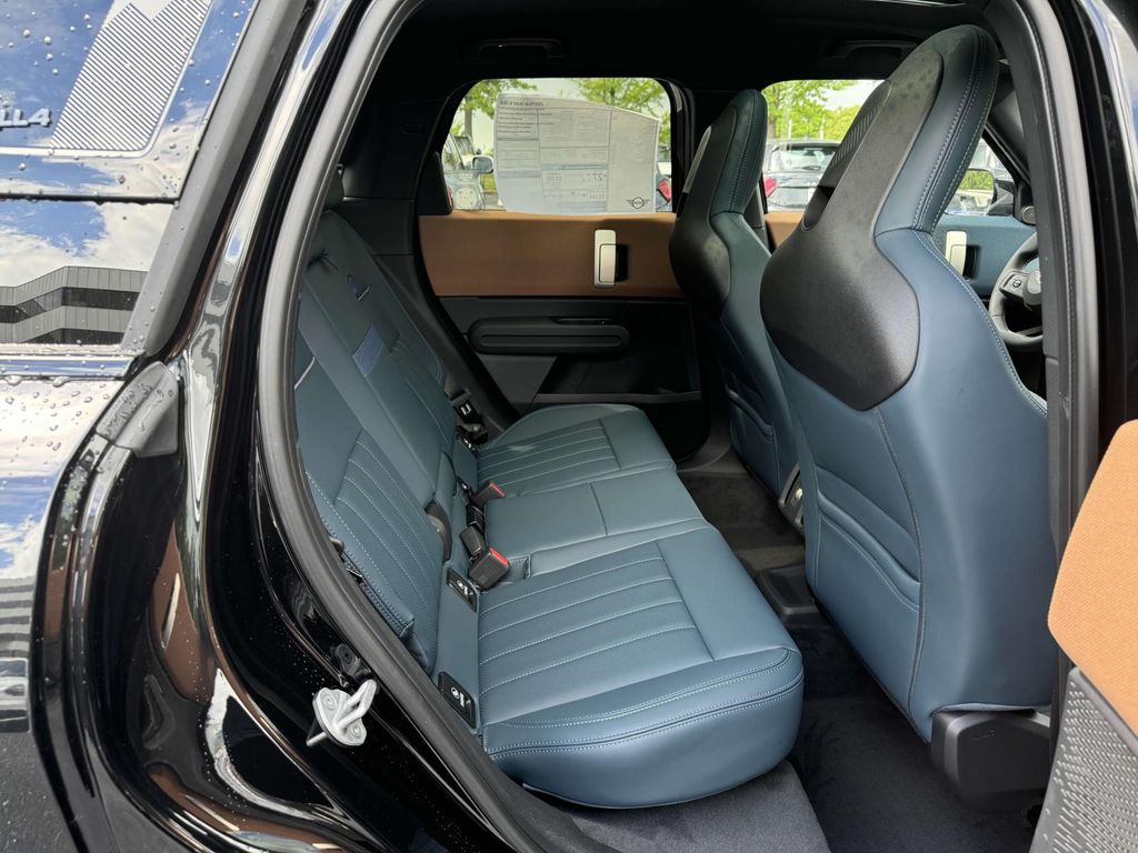 Vehicle image 20 of 30