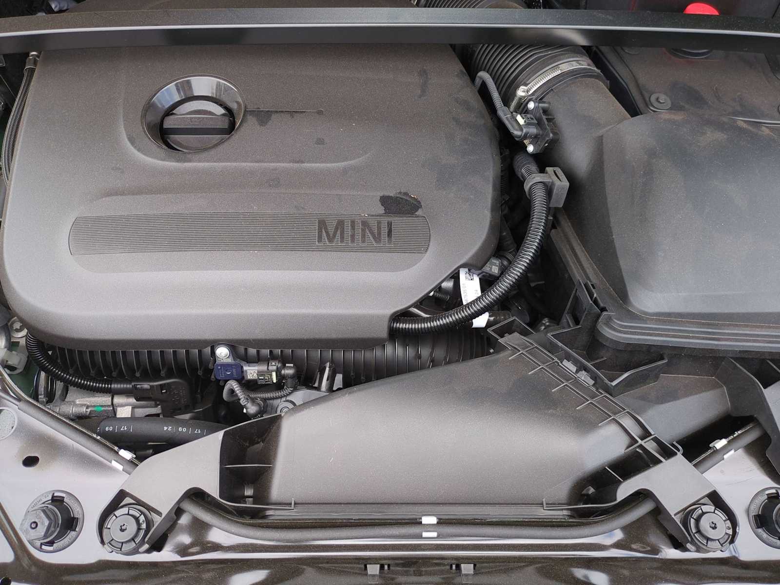 Vehicle image 13 of 36