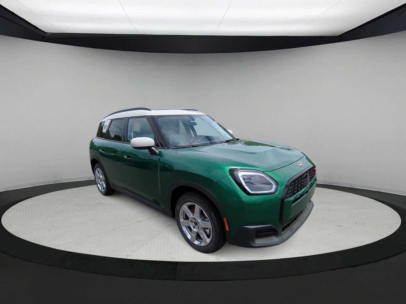 Vehicle image 4 of 36