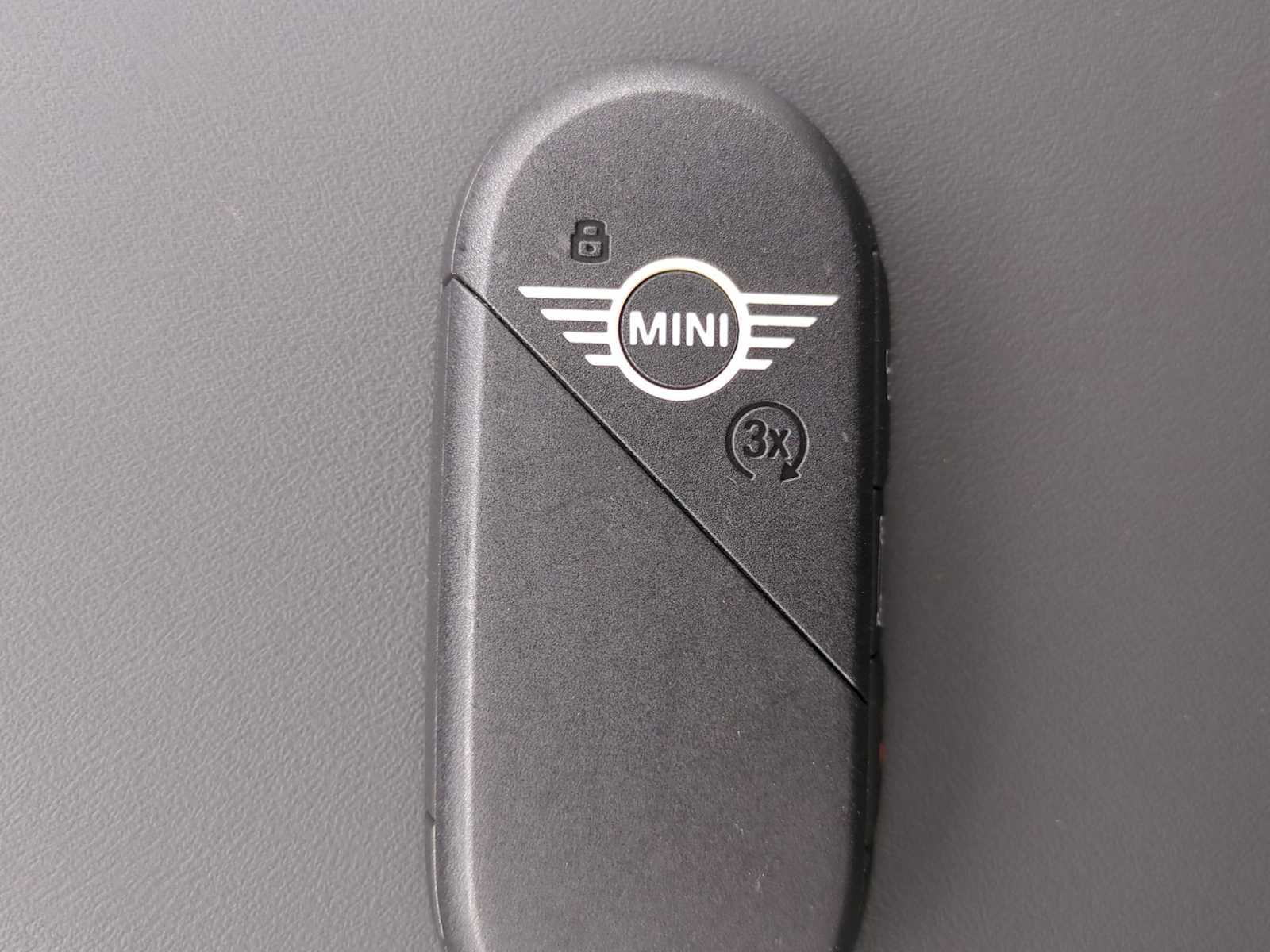 Vehicle image 35 of 36