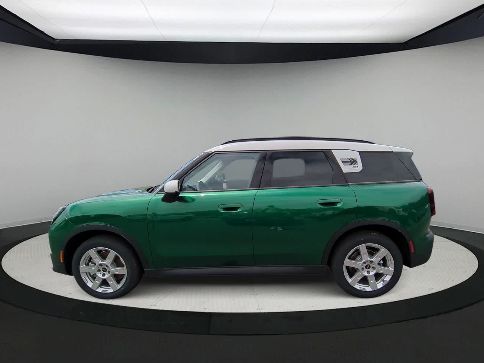 Vehicle image 9 of 36