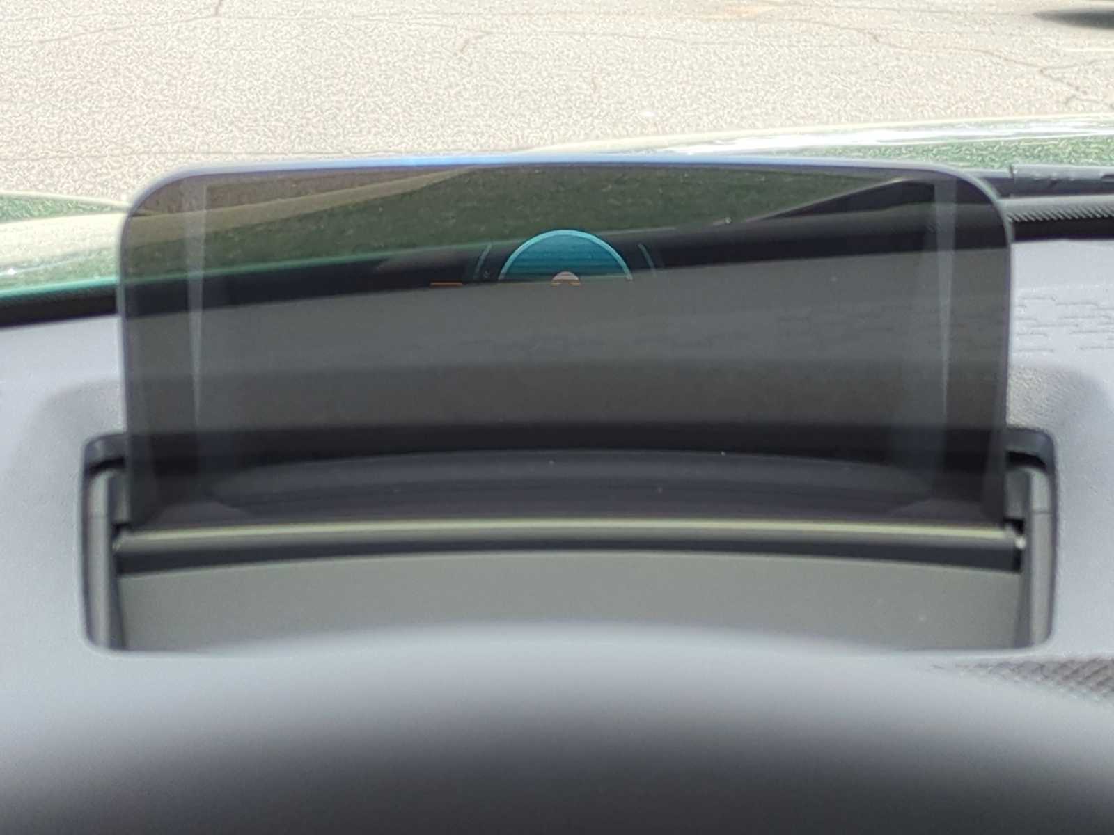 Vehicle image 33 of 36