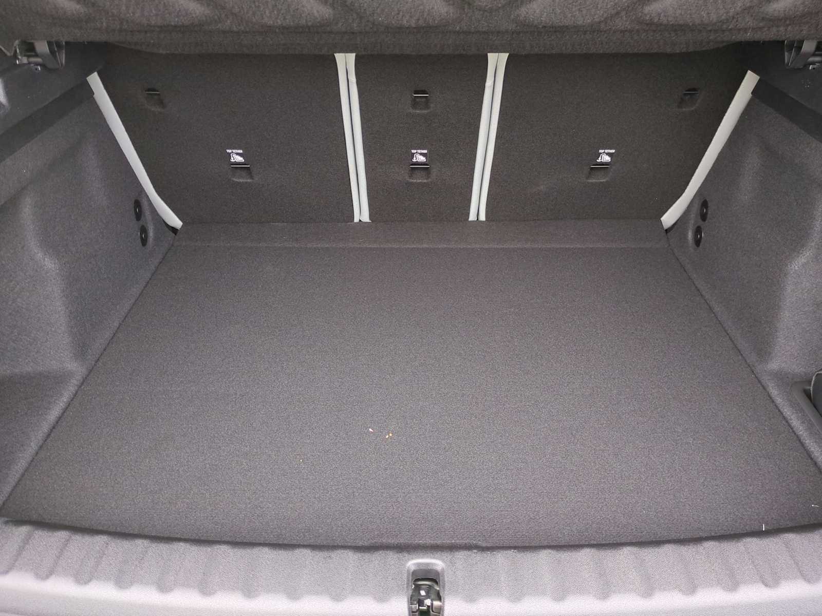 Vehicle image 34 of 36