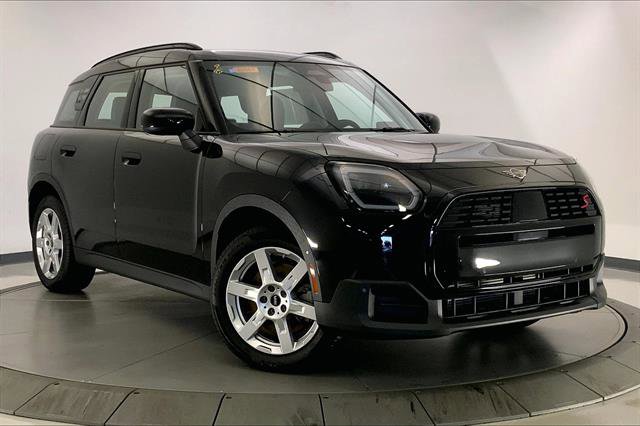 Vehicle image 3 of 33
