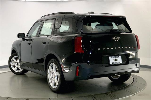 Vehicle image 6 of 33