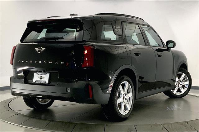 Vehicle image 5 of 33