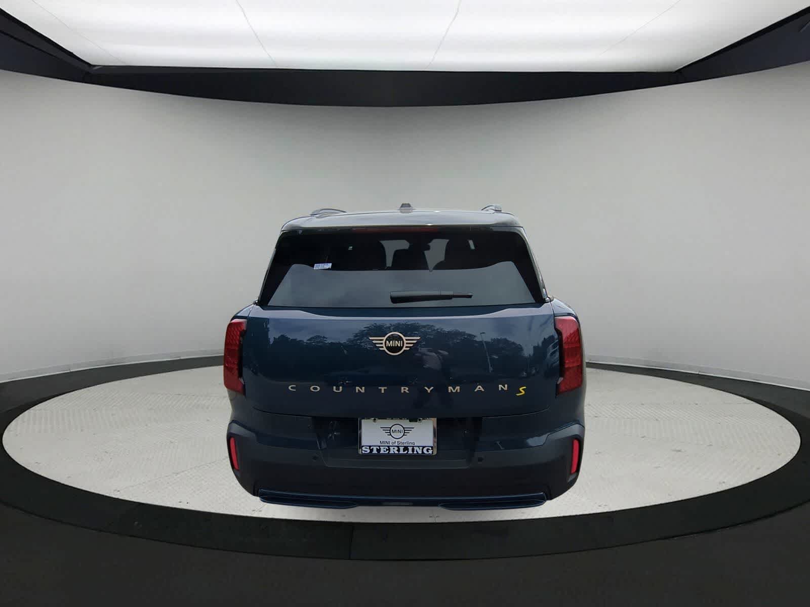 Vehicle image 7 of 36