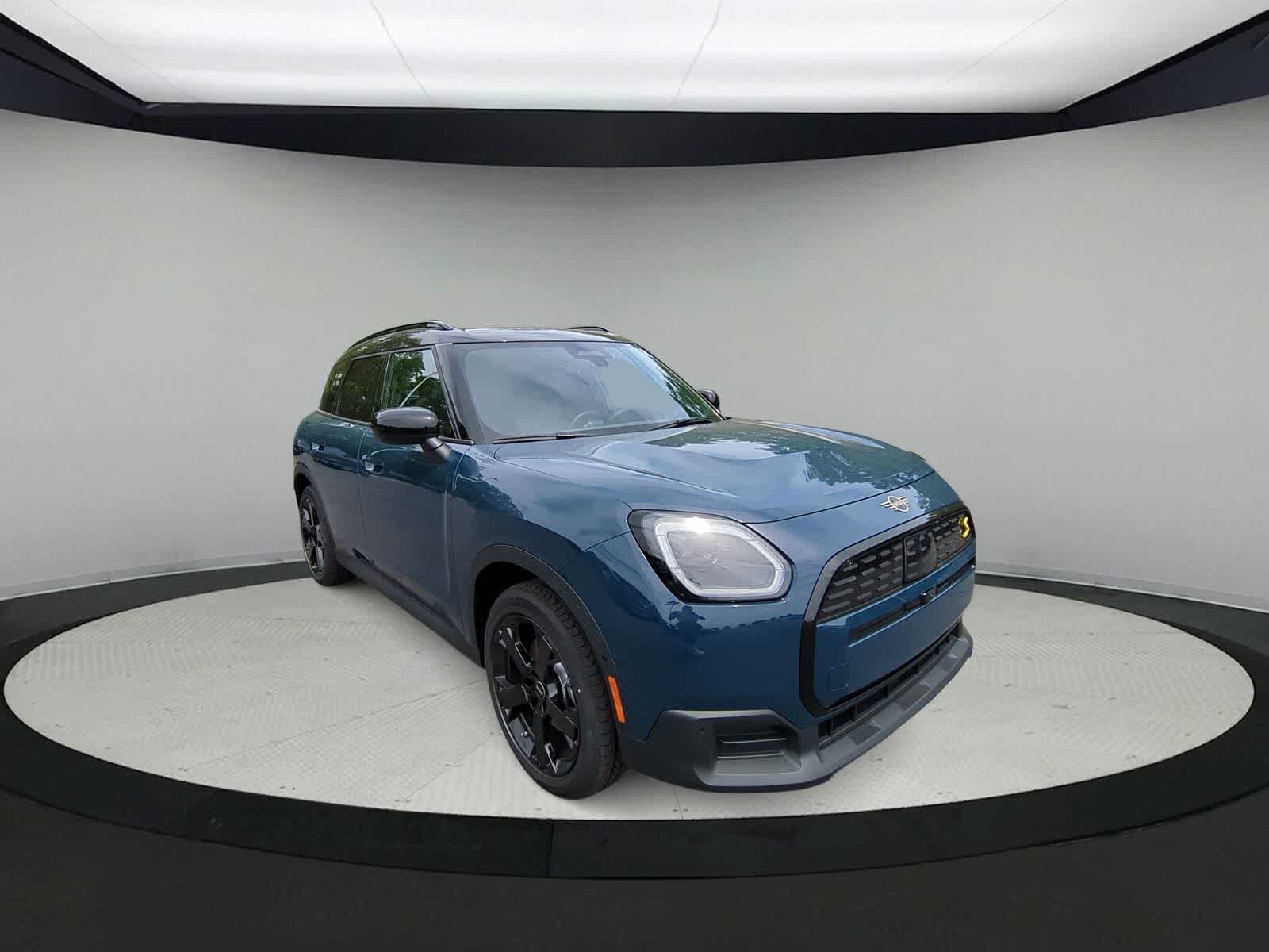 Vehicle image 4 of 36