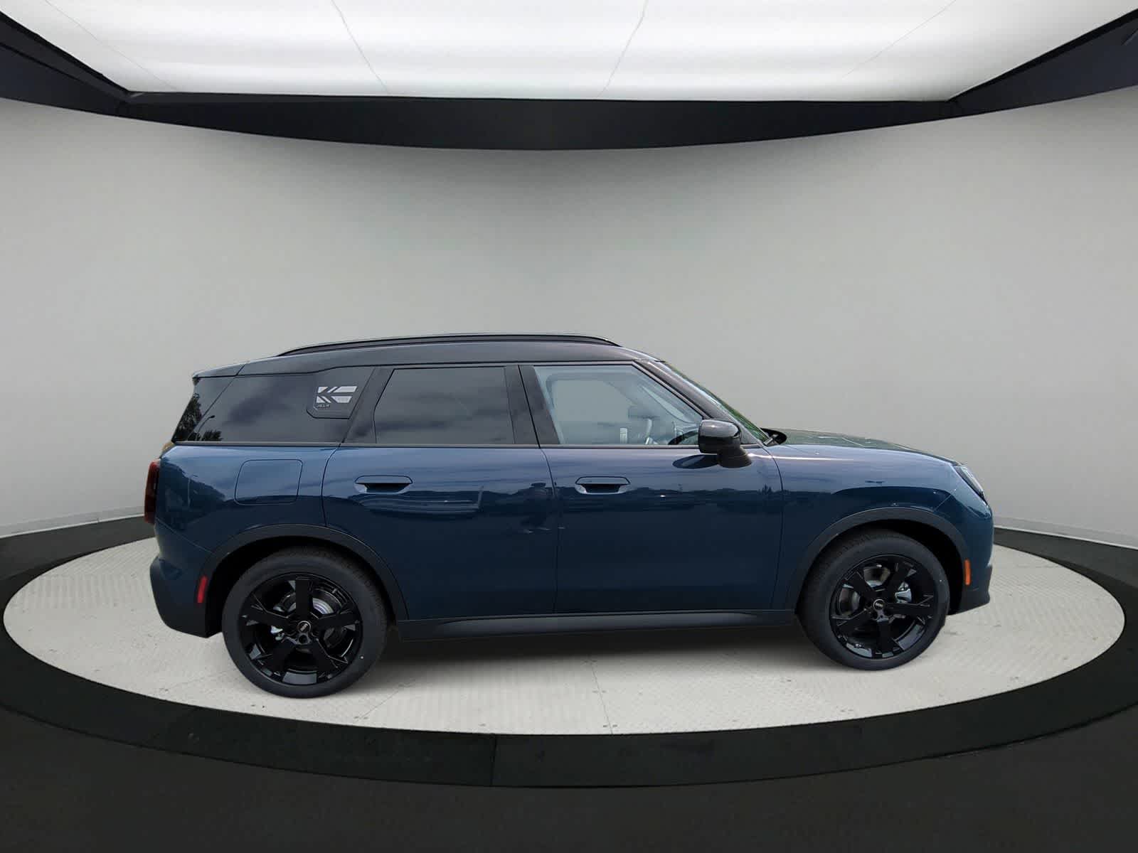 Vehicle image 5 of 36