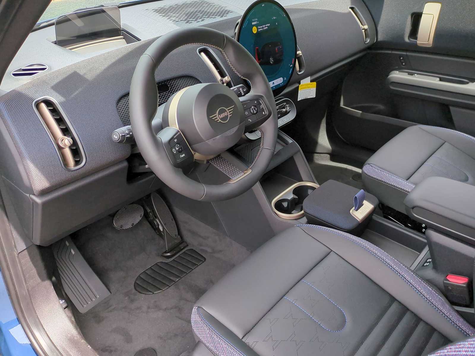 Vehicle image 18 of 36