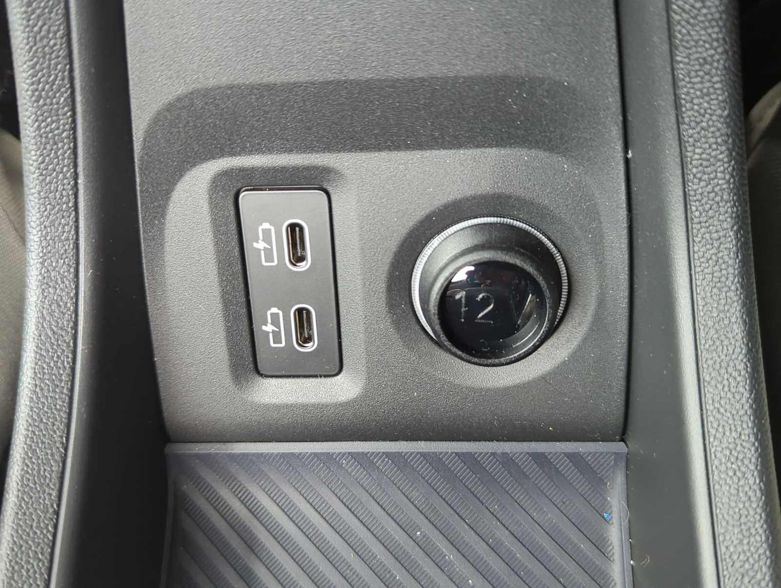 Vehicle image 31 of 36