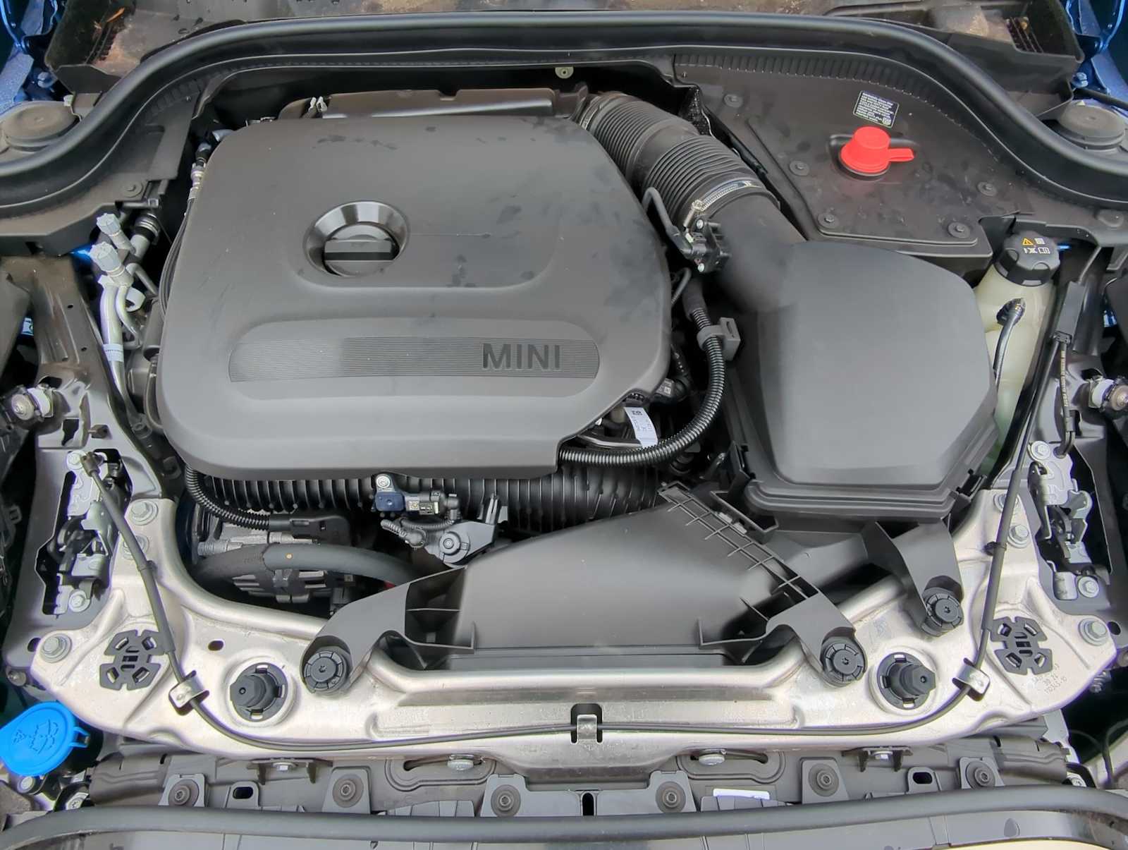 Vehicle image 10 of 38