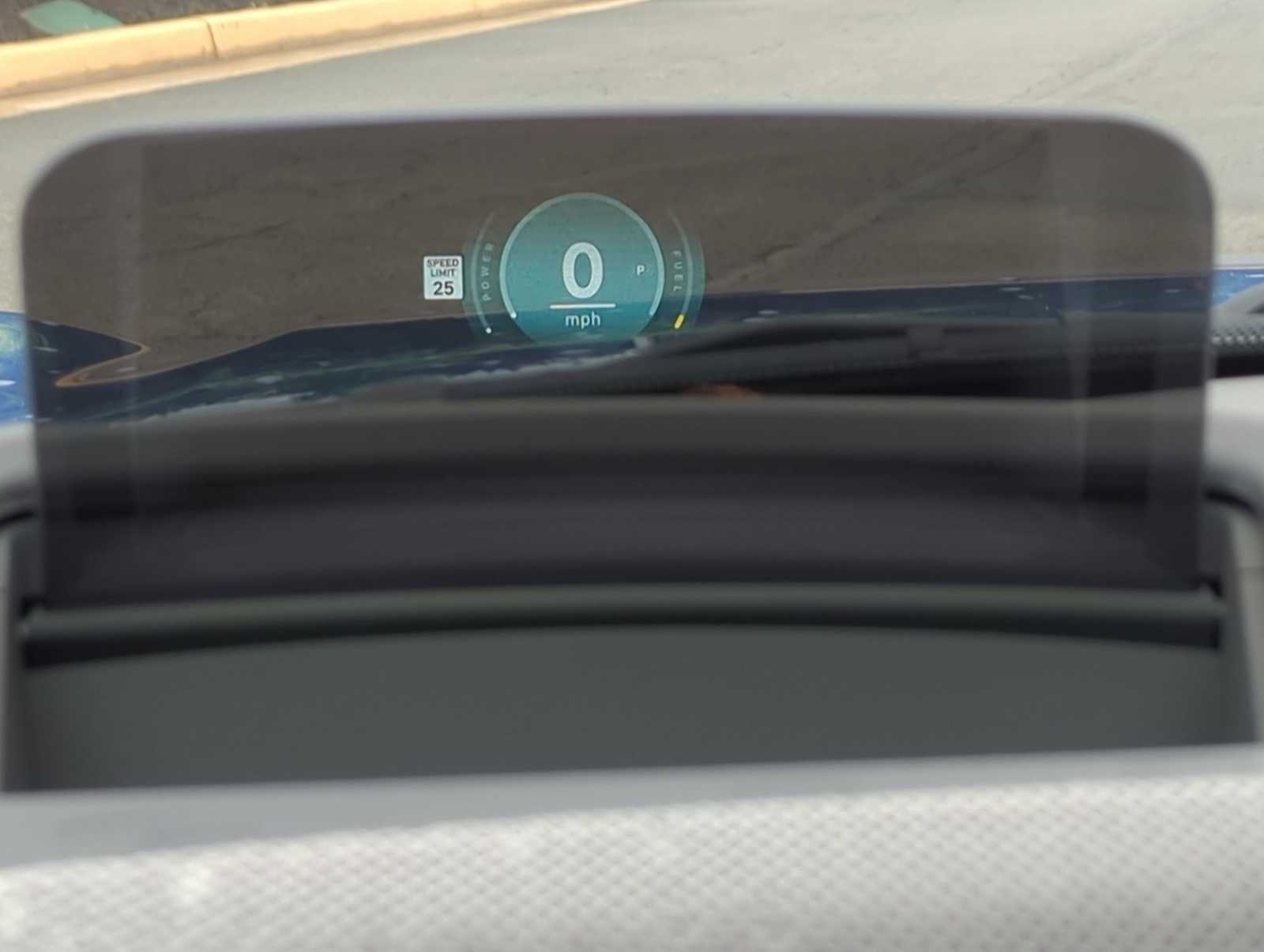 Vehicle image 21 of 38
