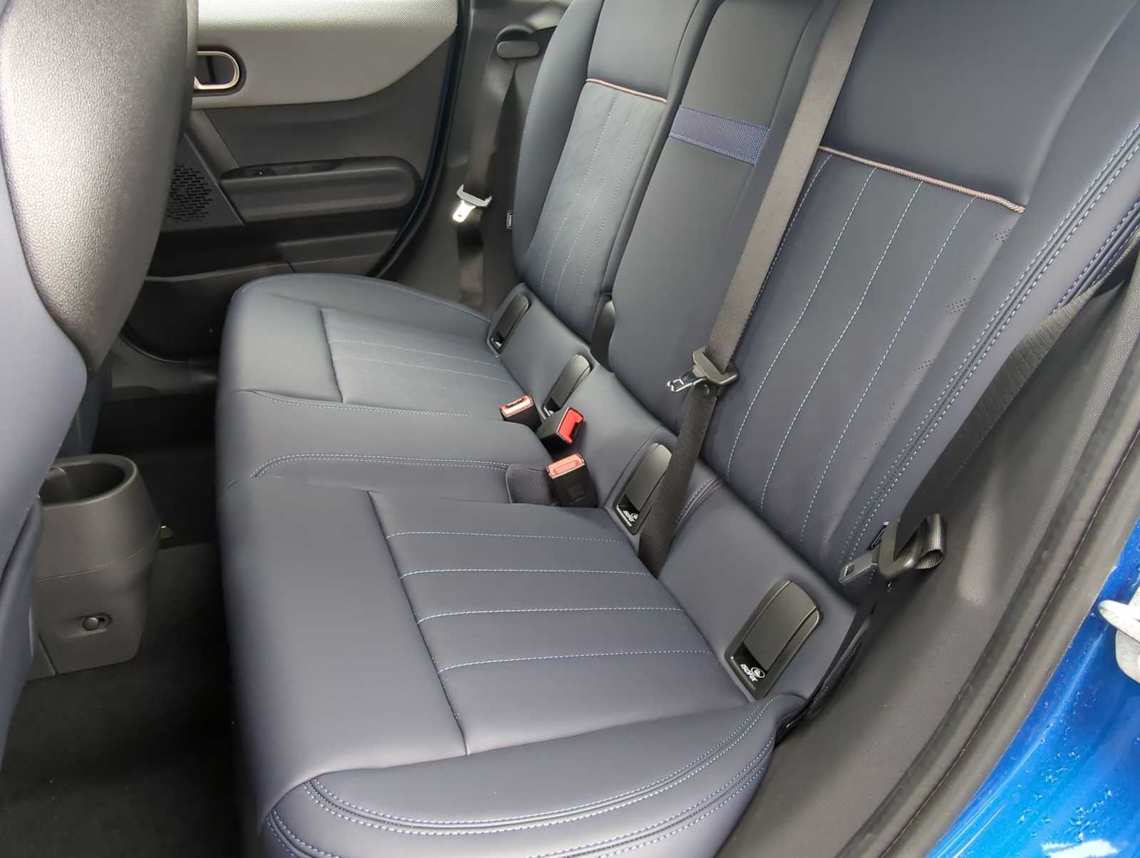 Vehicle image 13 of 38
