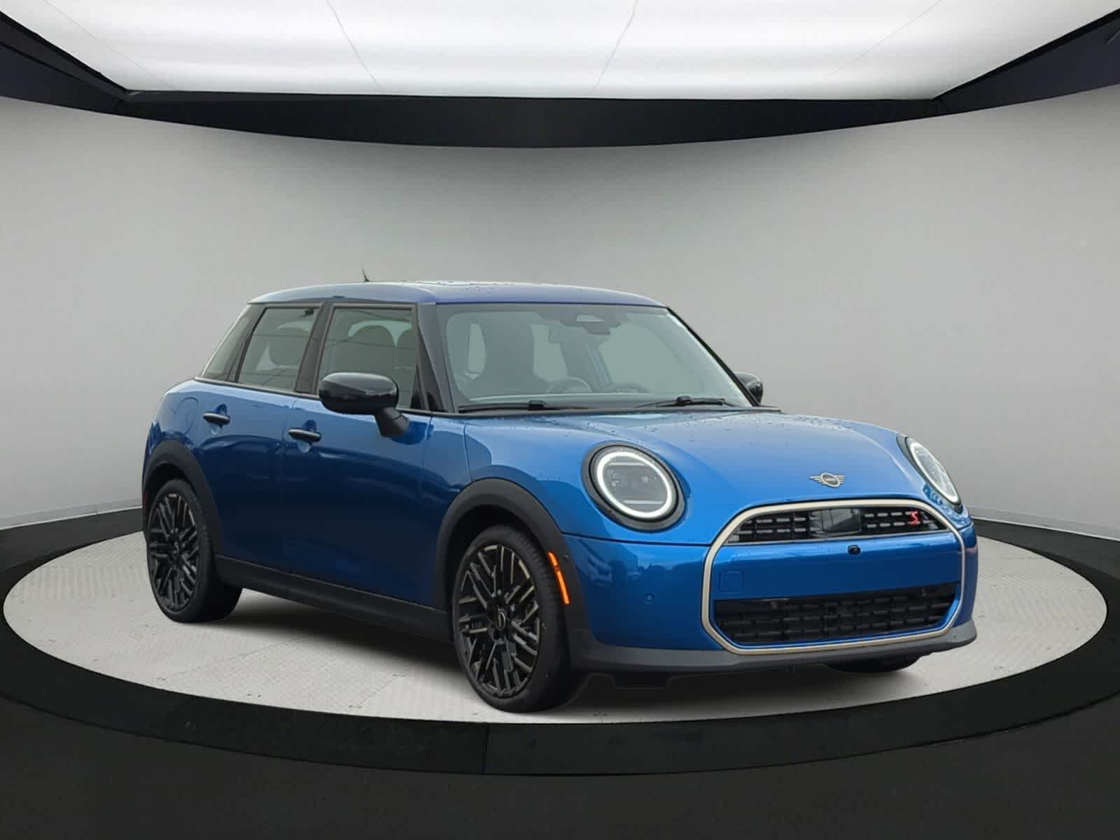 Vehicle image 4 of 38