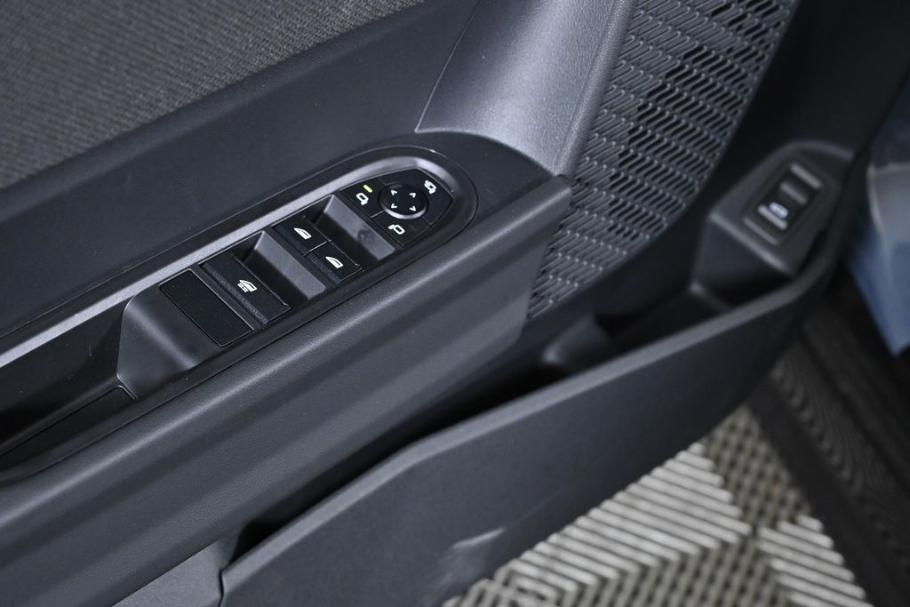 2025 MINI Cooper Convertible John Cooper Works Image 30 of 33