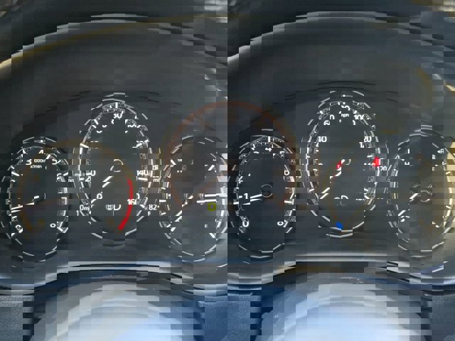 Vehicle image 26 of 28