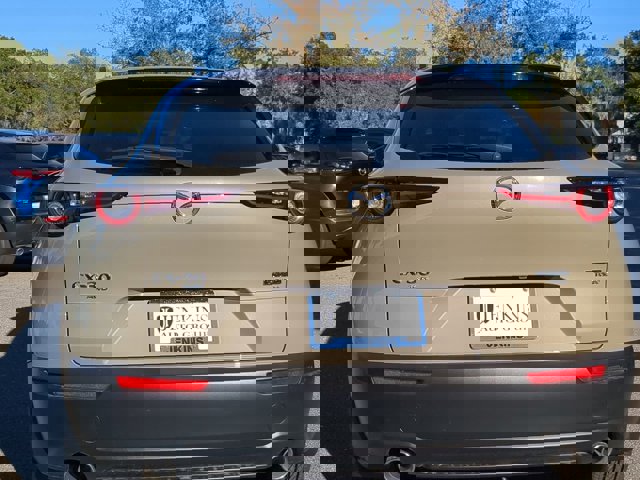 Vehicle image 6 of 28
