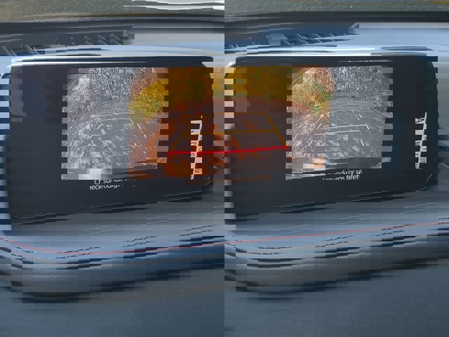 Vehicle image 19 of 28
