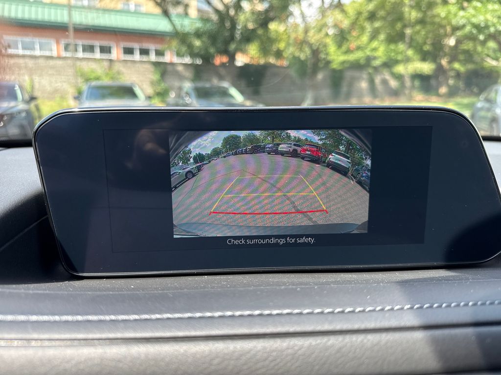 Vehicle image 22 of 30