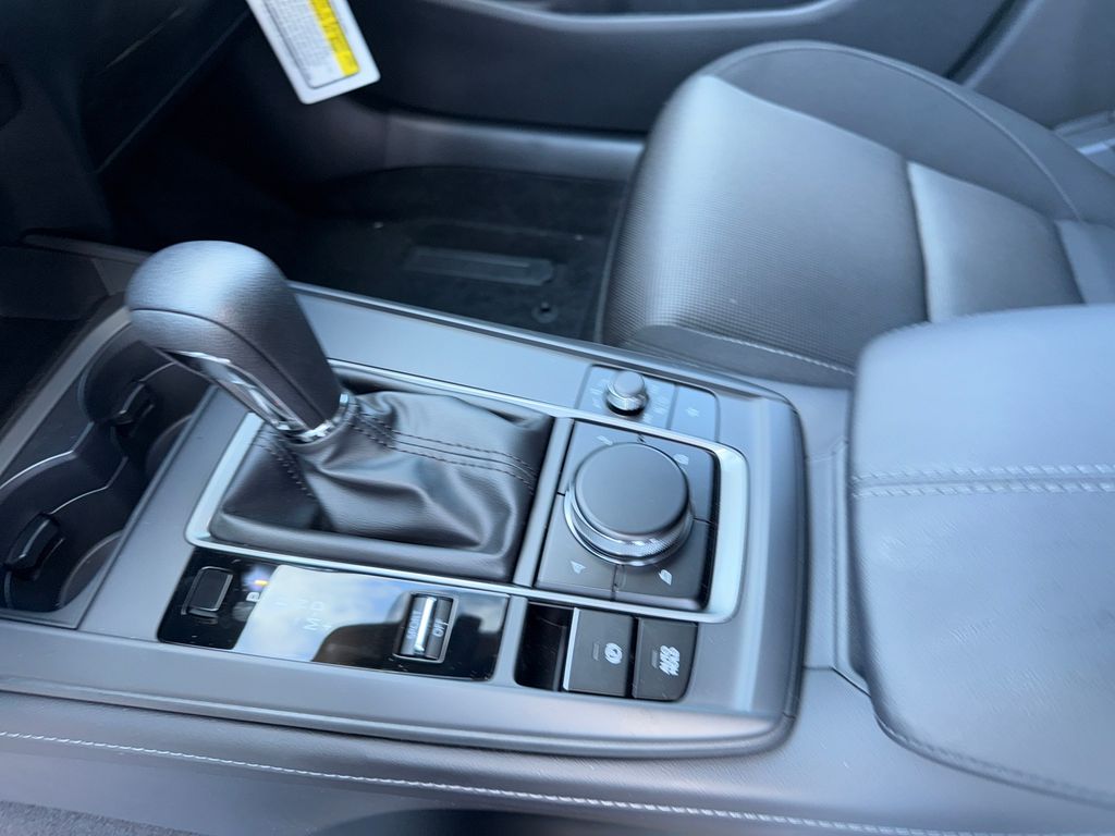 Vehicle image 23 of 30