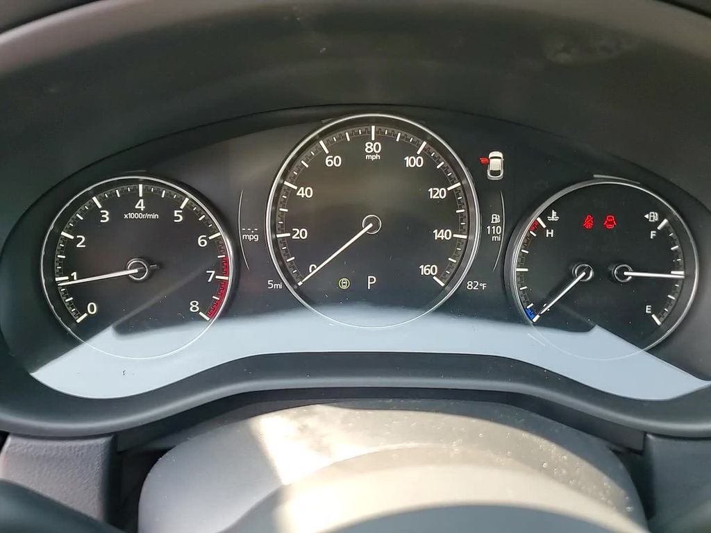 Vehicle image 19 of 25