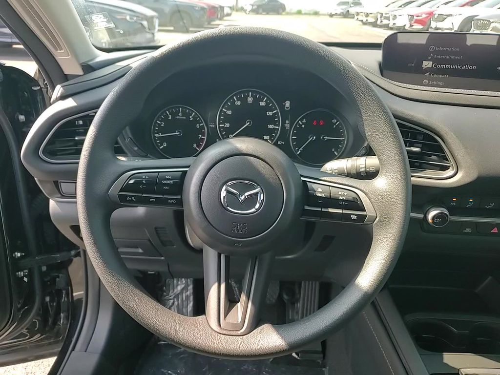 Vehicle image 15 of 25