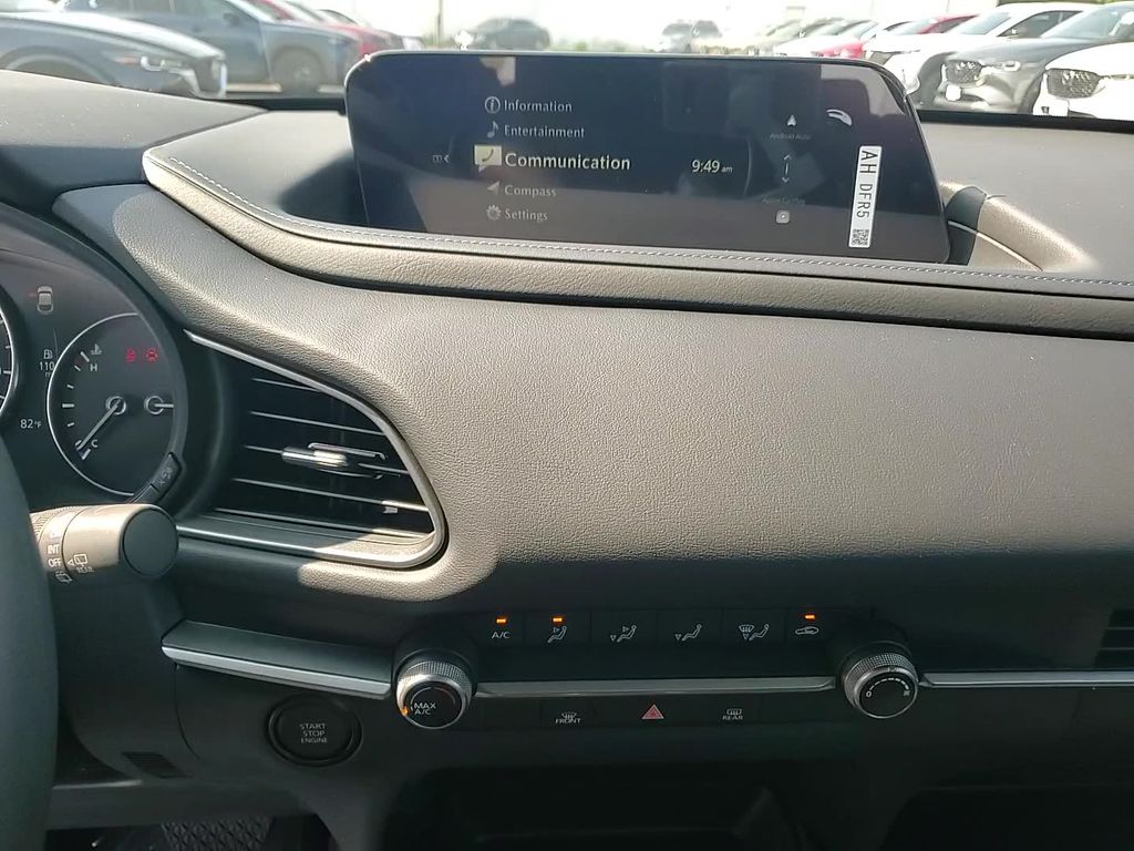 Vehicle image 16 of 25