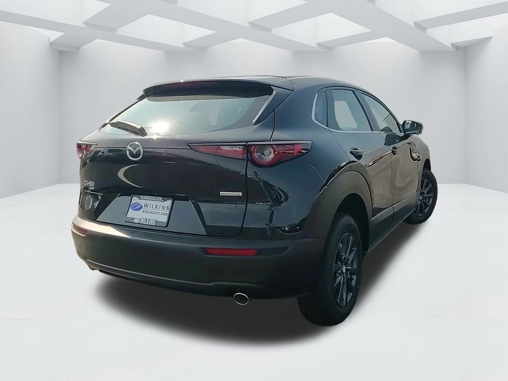 Vehicle image 7 of 25