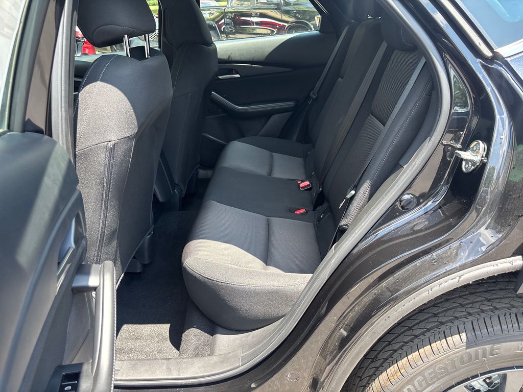 Vehicle image 13 of 30