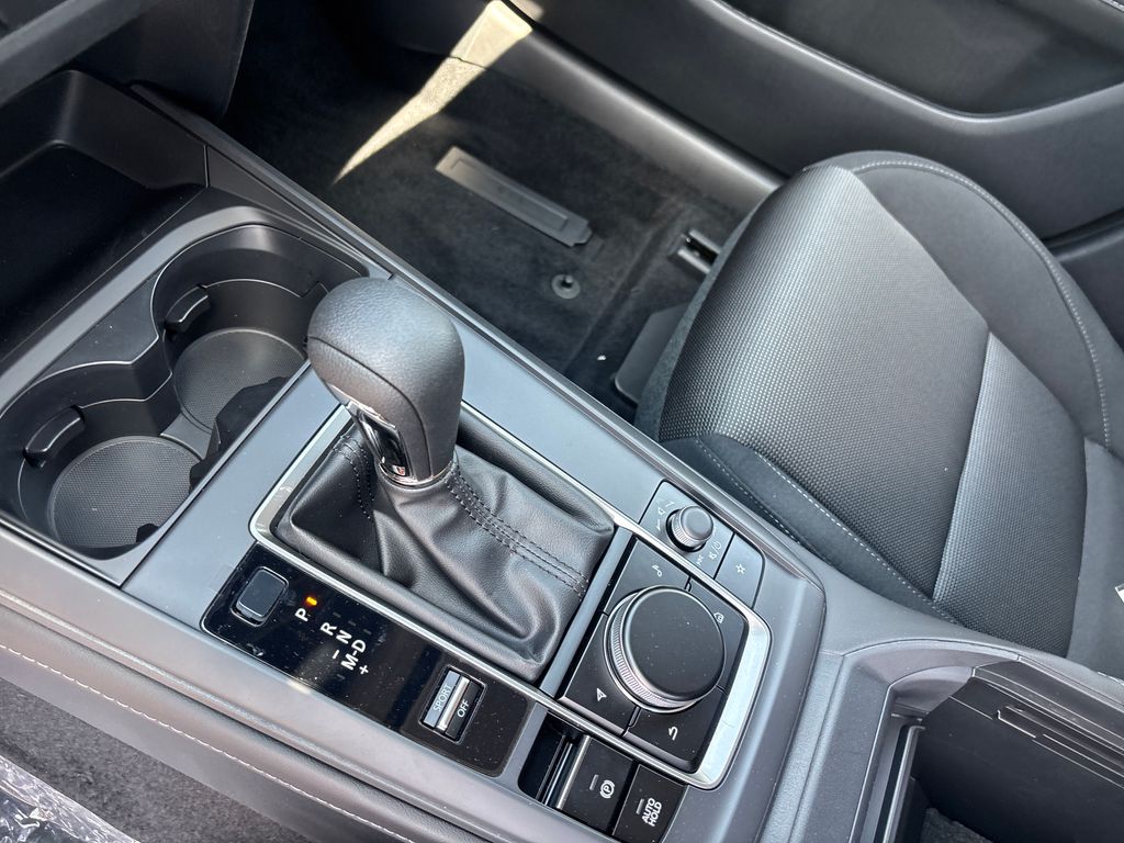 Vehicle image 22 of 30