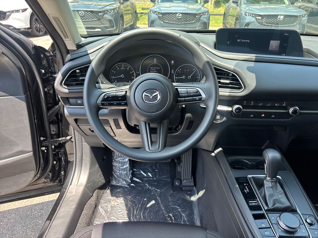 Vehicle image 17 of 30