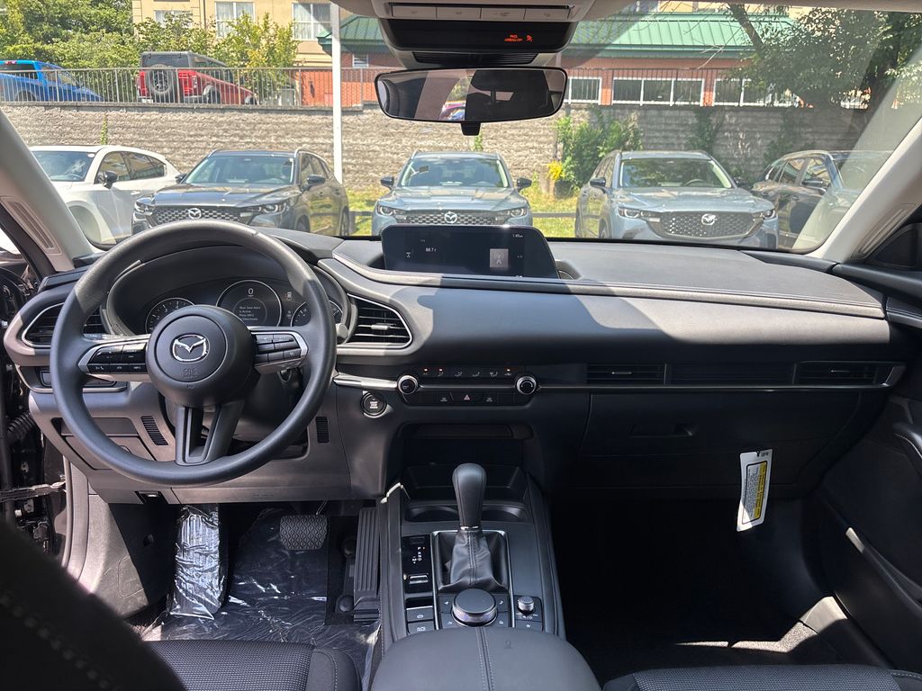 Vehicle image 15 of 30