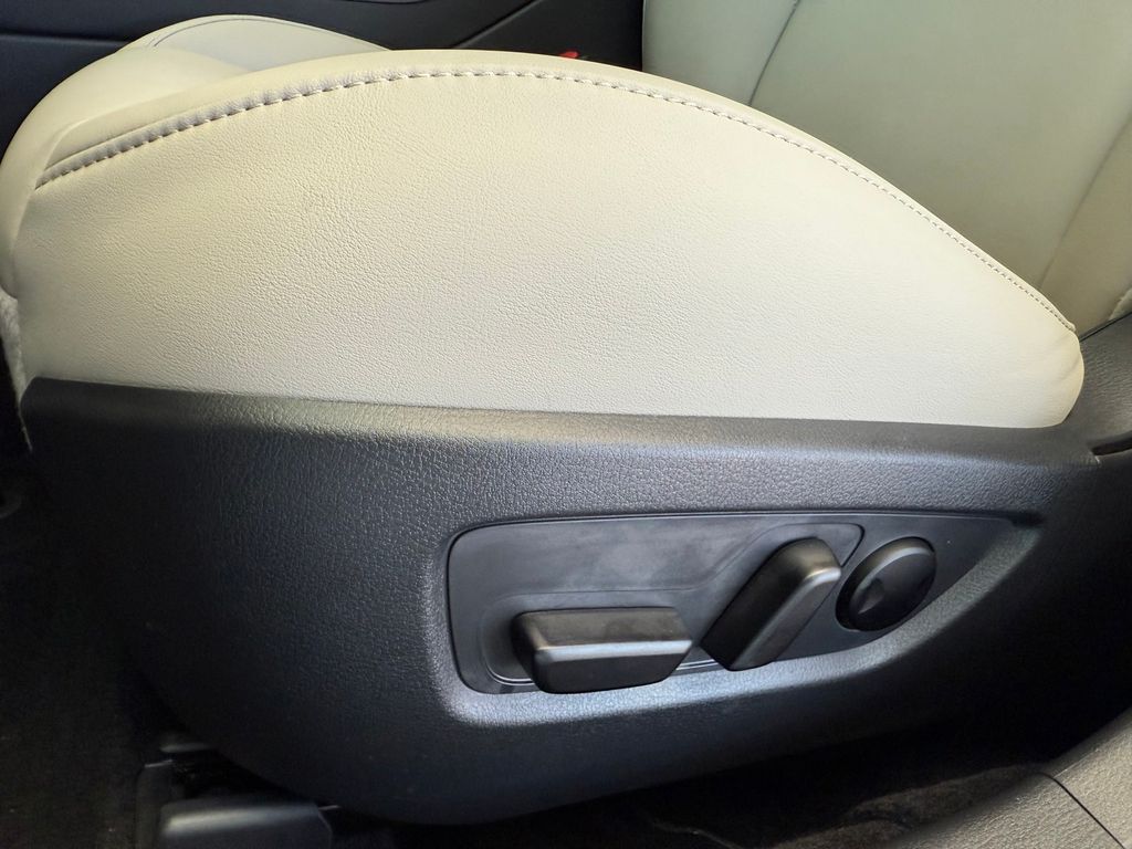 2025 Mazda CX-30 2.5 S Preferred Package Image 30 of 35