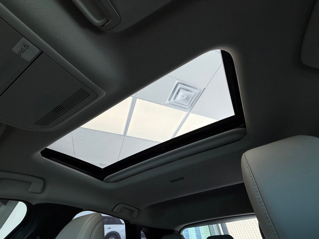 2025 Mazda CX-30 2.5 S Preferred Package Image 33 of 35