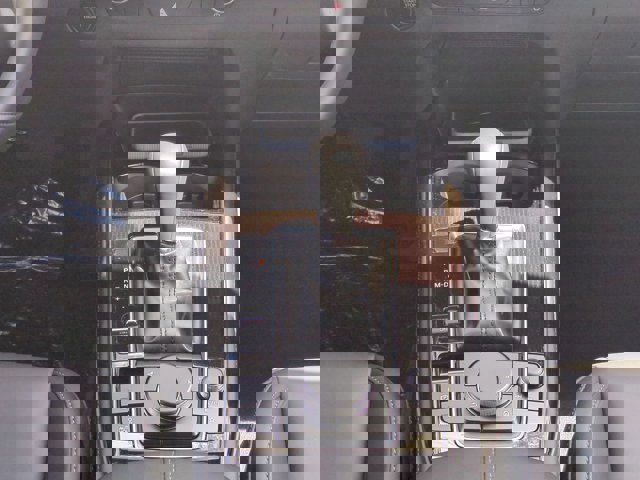 Vehicle image 15 of 30