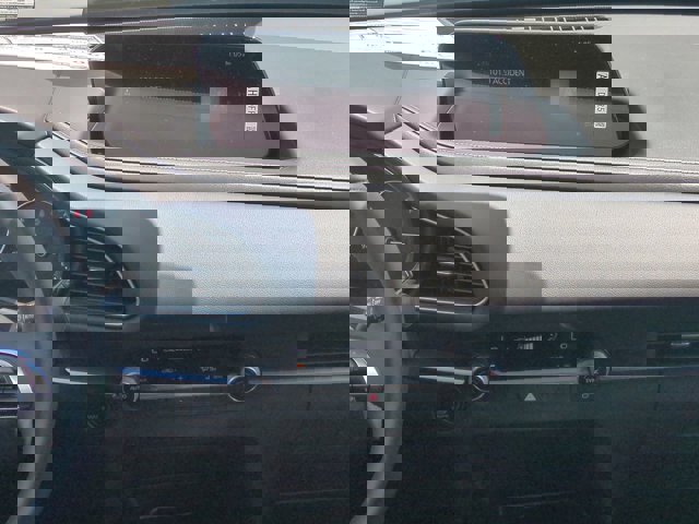 Vehicle image 14 of 30