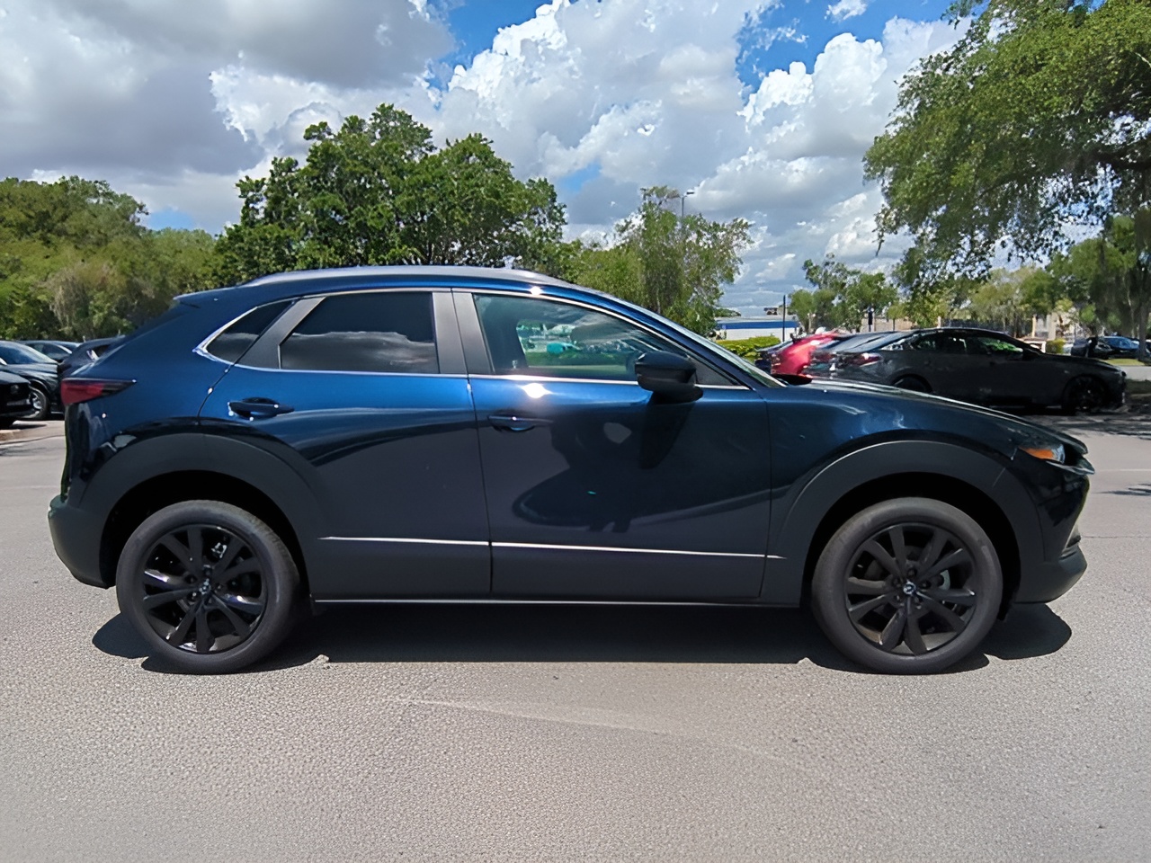 Vehicle image 26 of 30