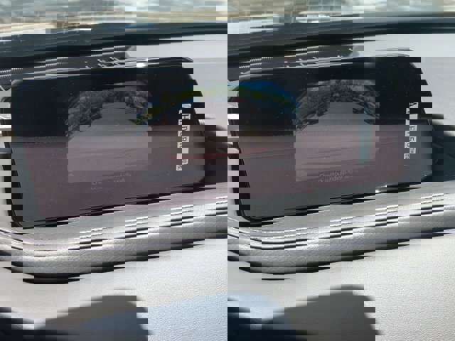 Vehicle image 16 of 30