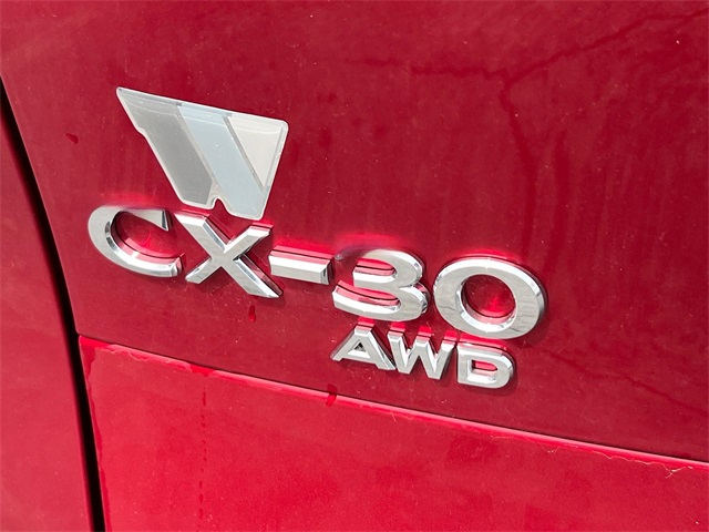 Vehicle image 33 of 35
