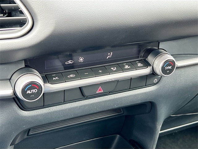 Vehicle image 16 of 35
