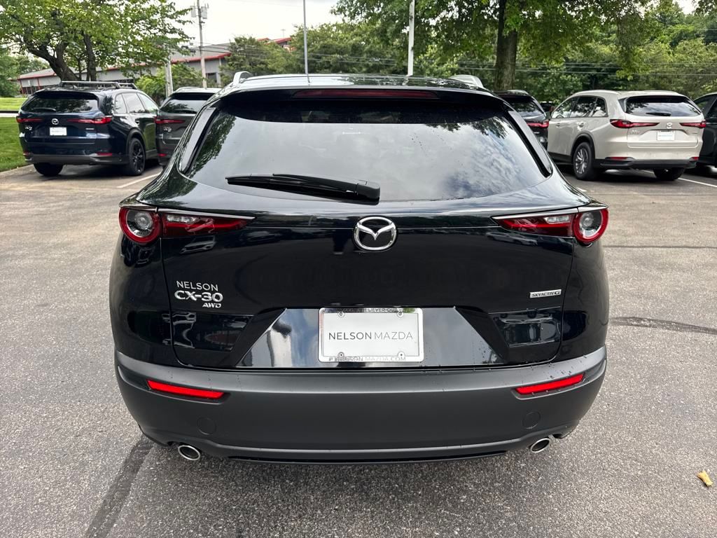 Vehicle image 6 of 39