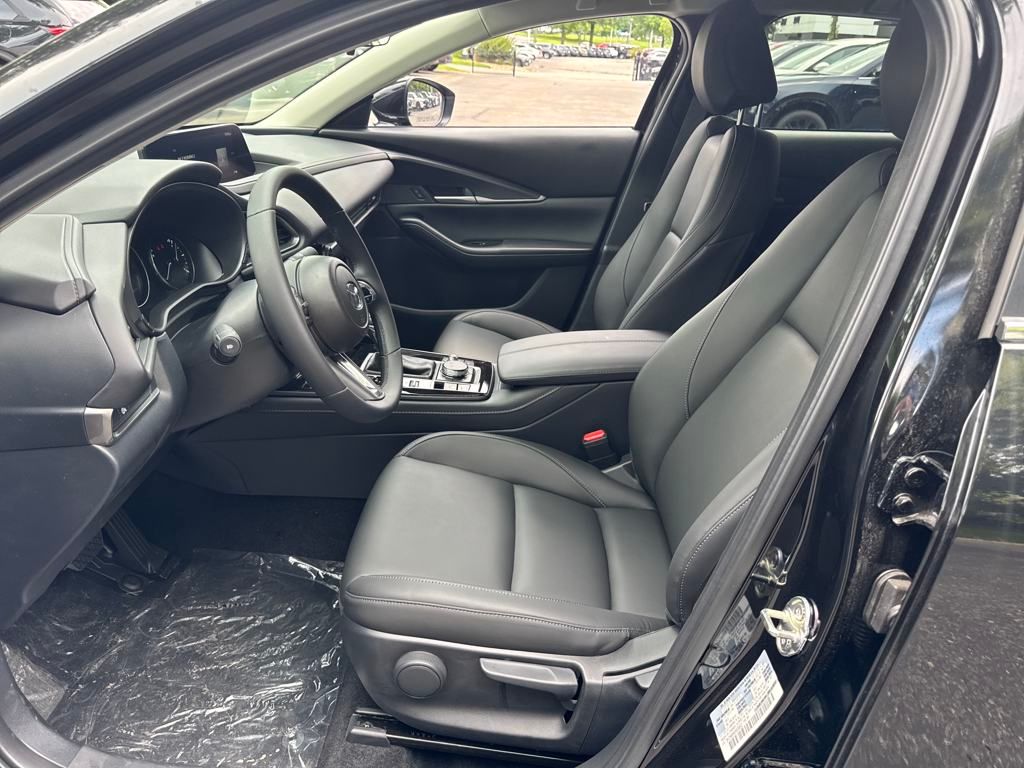 Vehicle image 15 of 39