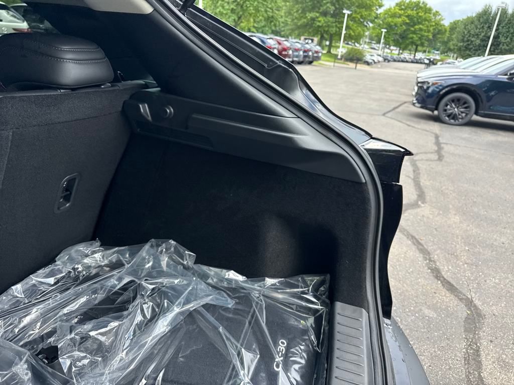 Vehicle image 12 of 39