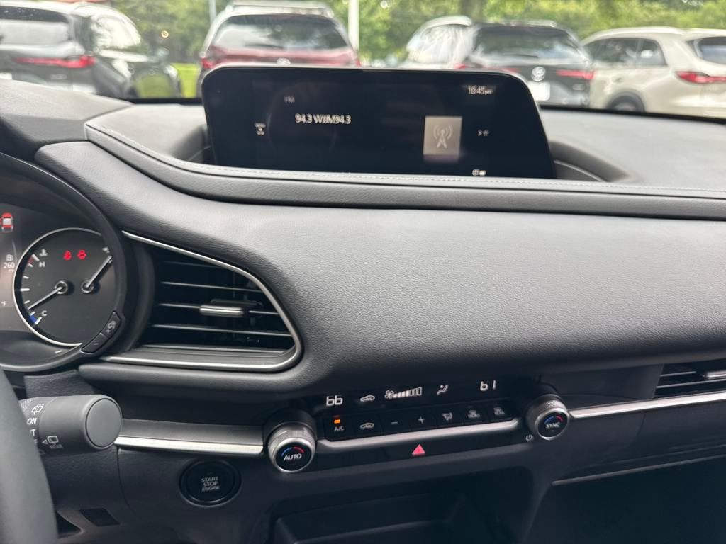 Vehicle image 34 of 39
